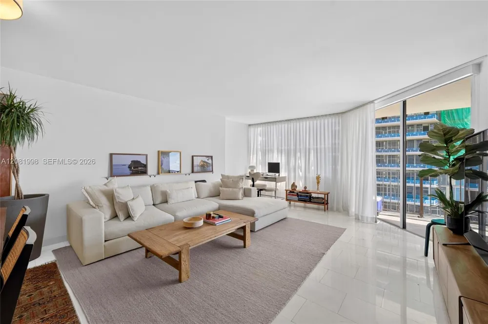 1865 Brickell Ave #A1606 Miami, FL 33129