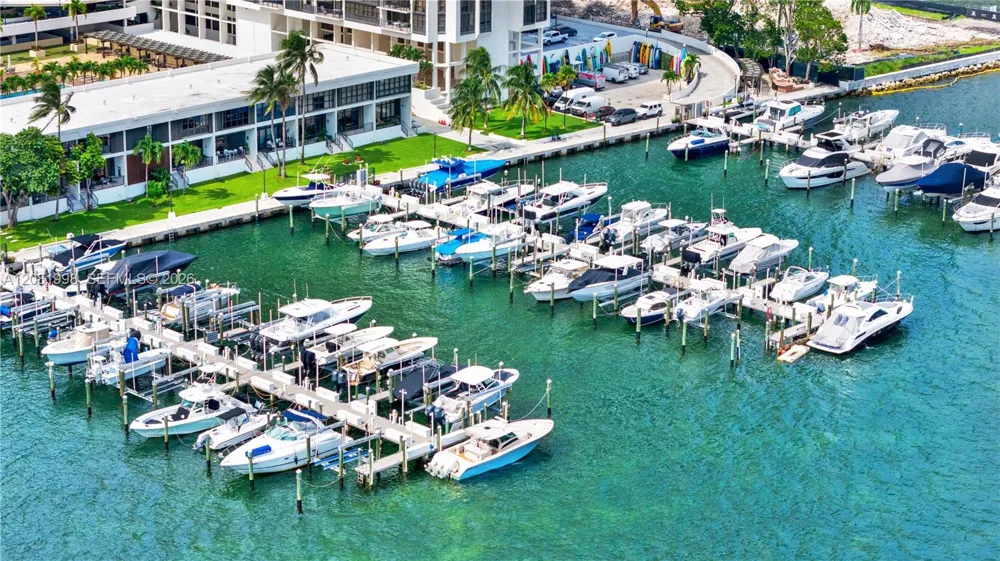 1865 Brickell Ave #A1606 Miami, FL 33129