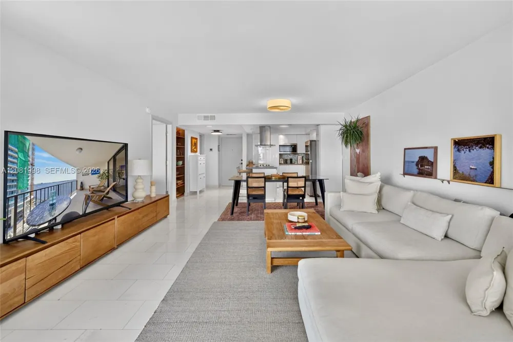 1865 Brickell Ave #A1606 Miami, FL 33129