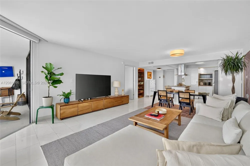 1865 Brickell Ave #A1606 Miami, FL 33129