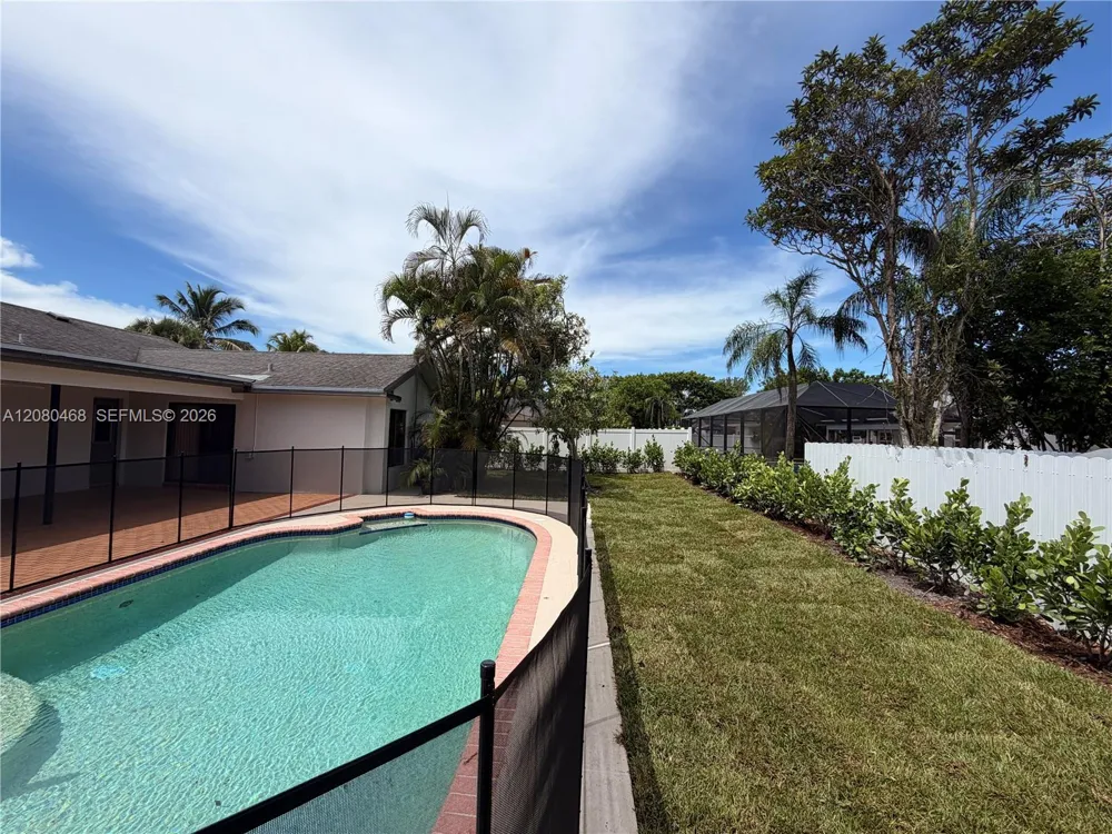 10379 186th Ct S Boca Raton, FL 33498