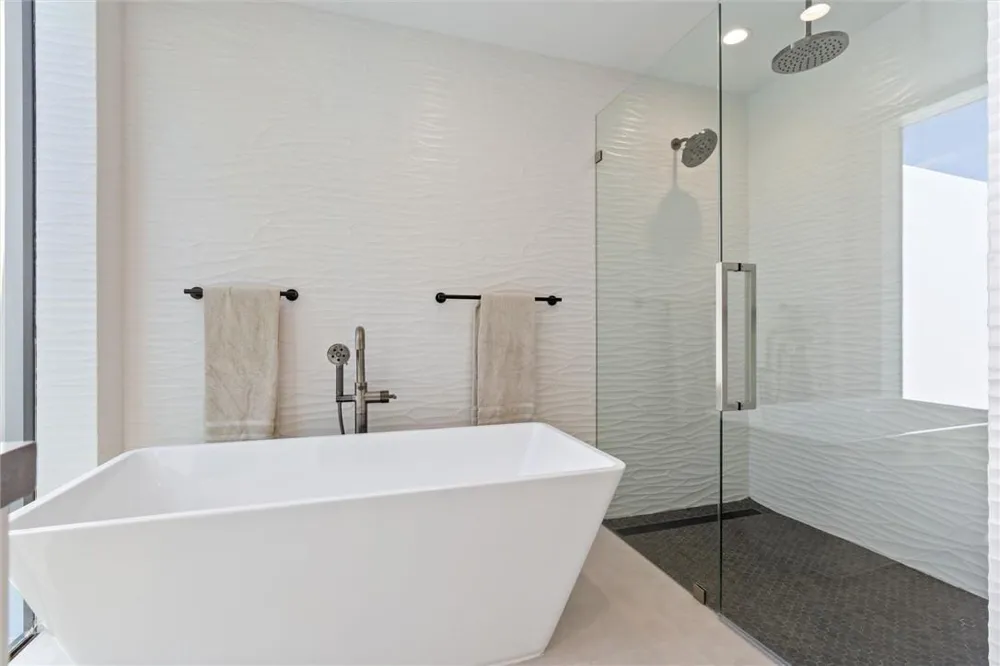 1310 SE 2ND STREET Fort Lauderdale, FL 33301