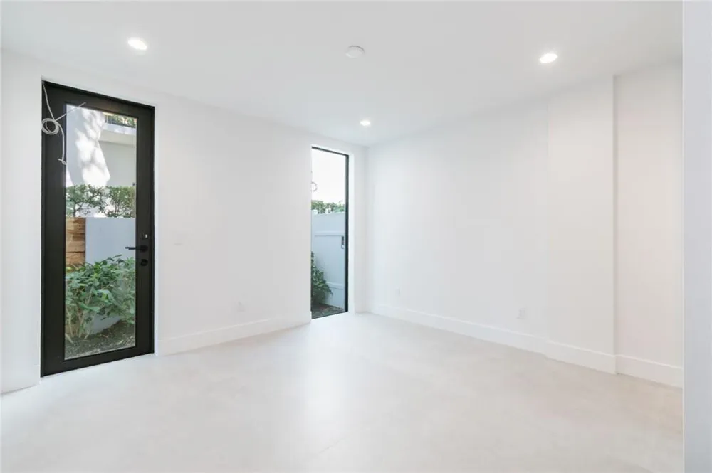 1310 SE 2ND STREET Fort Lauderdale, FL 33301