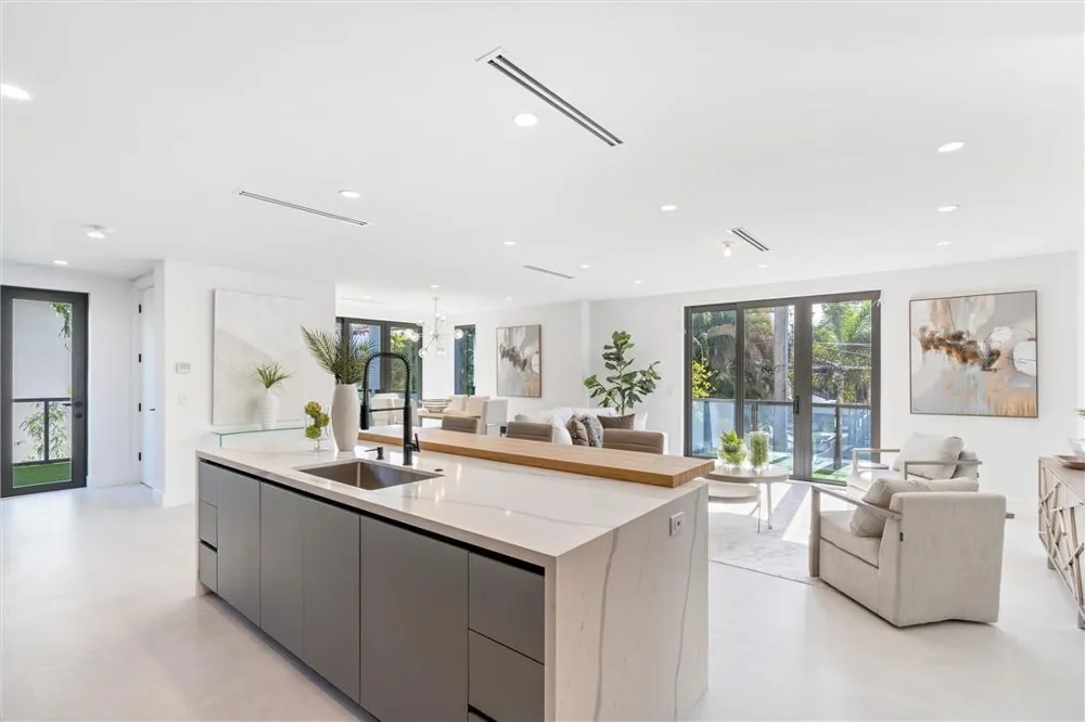 1310 SE 2ND STREET Fort Lauderdale, FL 33301
