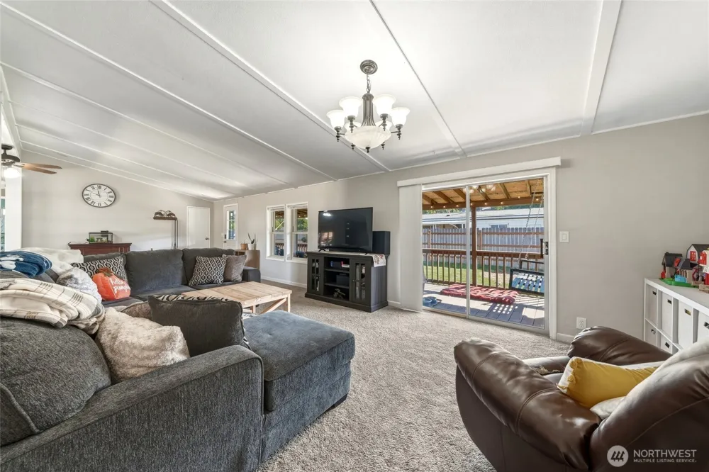 610 E Sixth Street Waitsburg, WA 99361