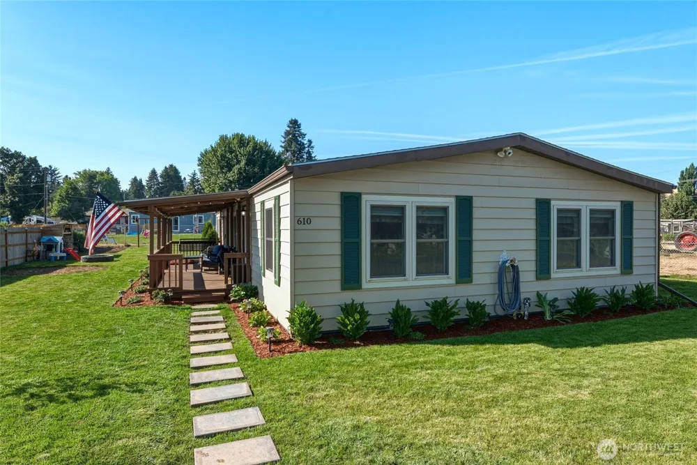 610 E Sixth Street Waitsburg, WA 99361