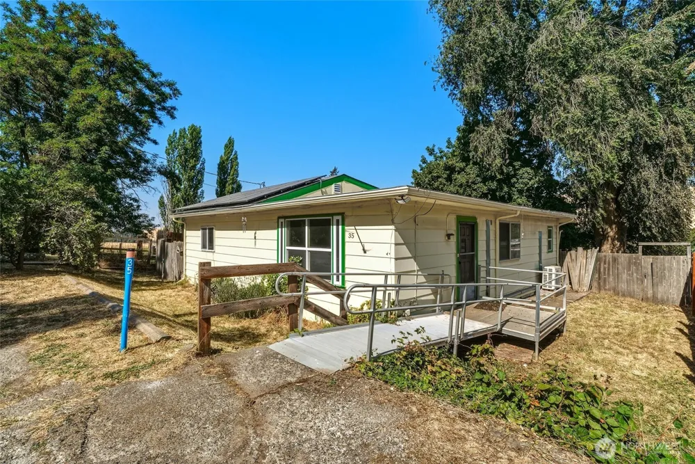35 Second Street Dixie, WA 99329