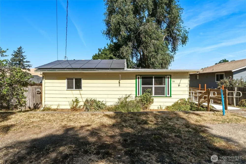 35 Second Street Dixie, WA 99329