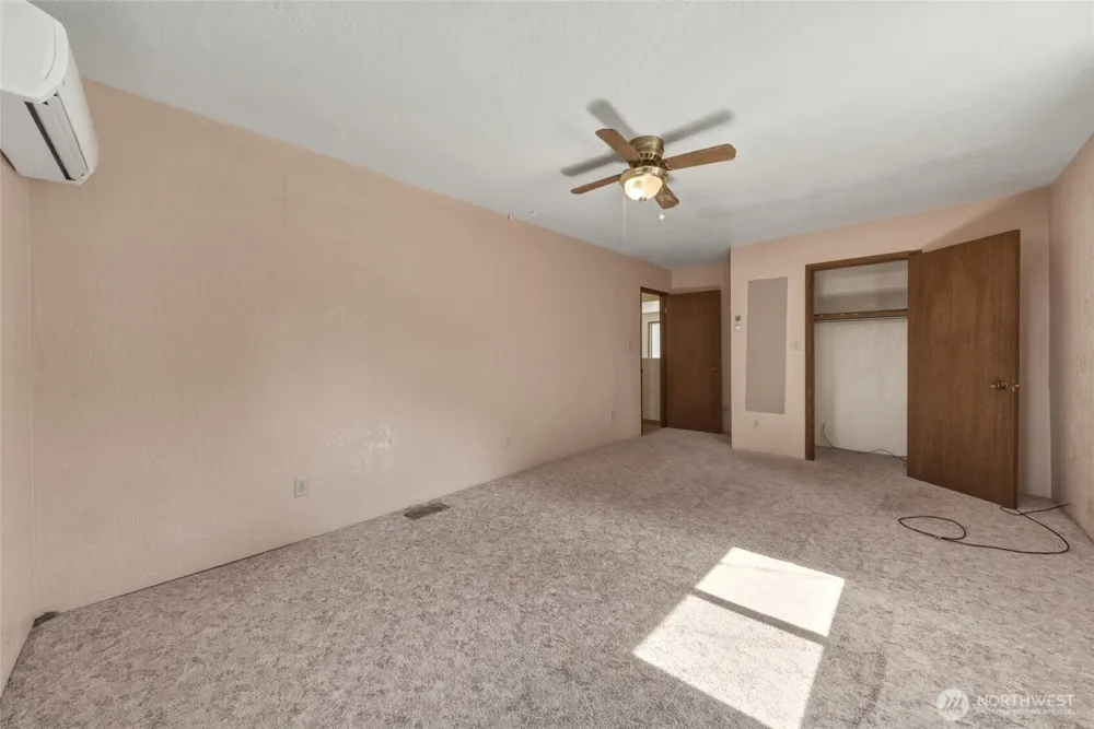35 Second Street Dixie, WA 99329