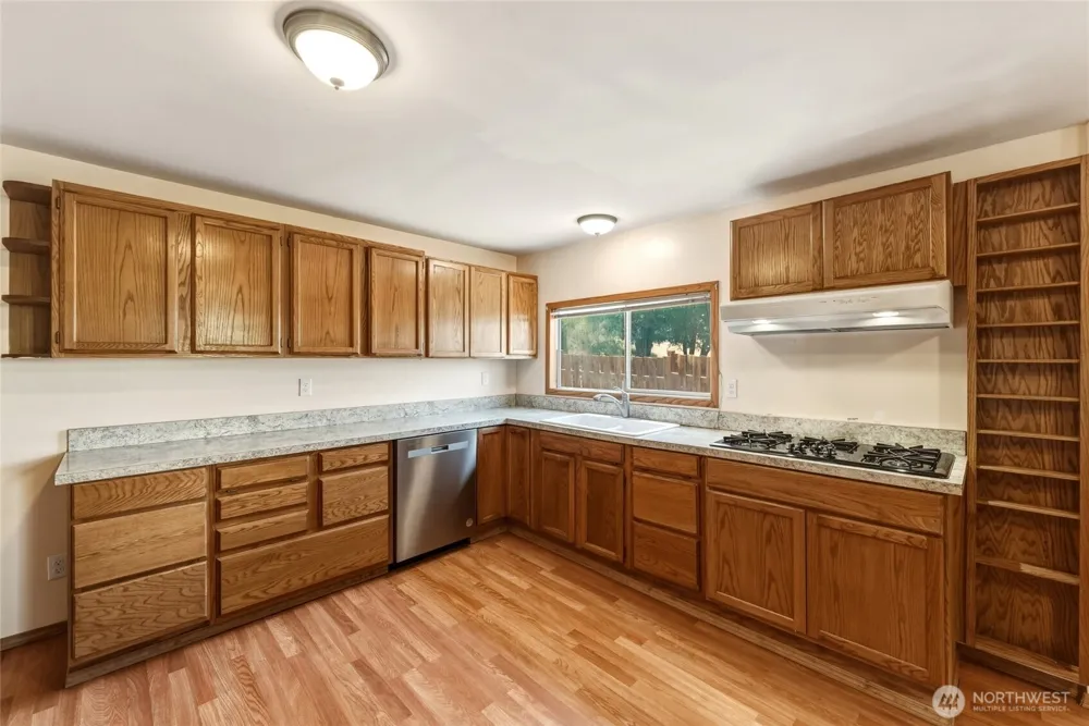 35 Second Street Dixie, WA 99329