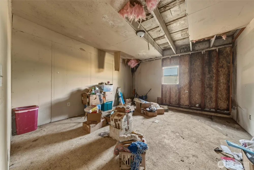 35 Second Street Dixie, WA 99329