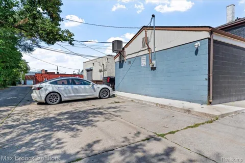 513 W 9 Mile Road ##1