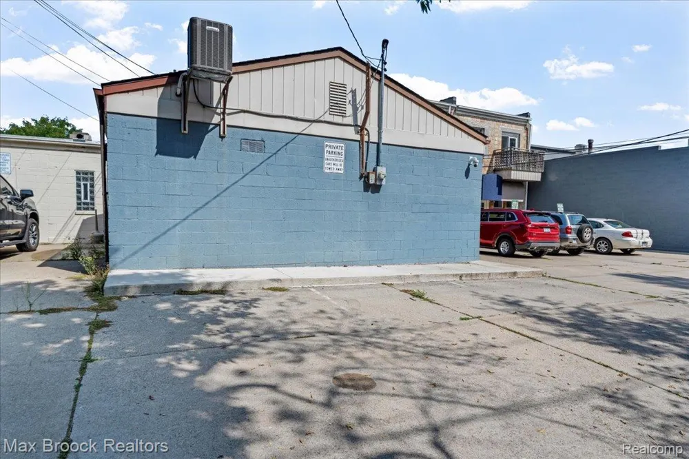 513 W 9 Mile Road ##1 Ferndale City, MI 48220