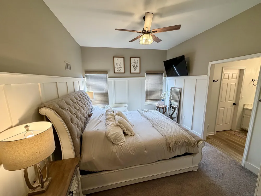 560 Thornehill Trail Oxford Village, MI 48371