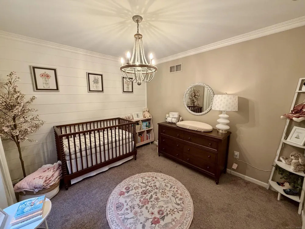 560 Thornehill Trail Oxford Village, MI 48371