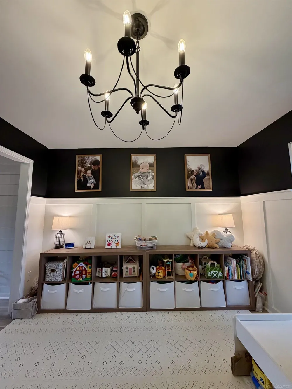 560 Thornehill Trail Oxford Village, MI 48371