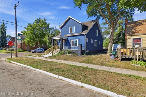 15401 Littlefield Street #UPPER