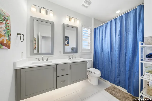 634 CHAMBRAY RD New Braunfels, TX 78130
