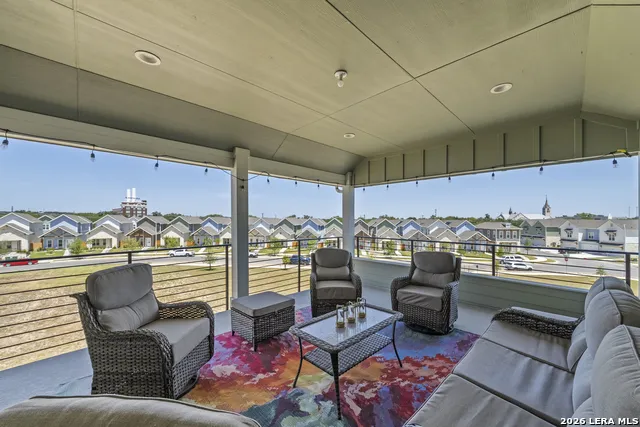 634 CHAMBRAY RD New Braunfels, TX 78130