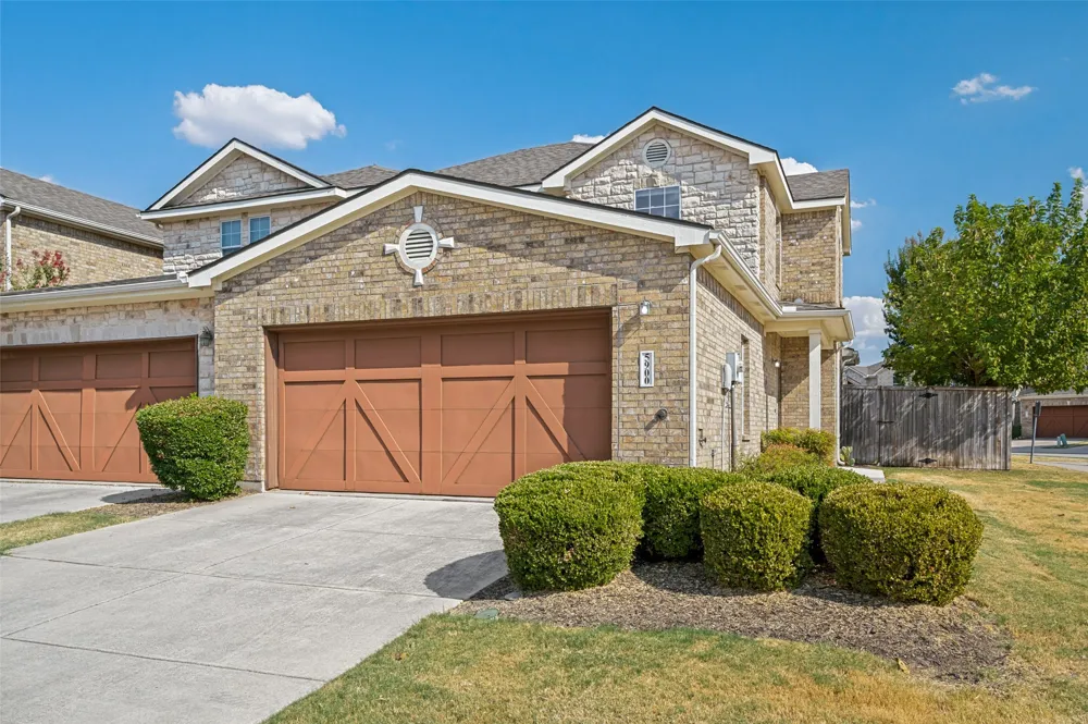 5900 Stone Mountain The Colony, TX 75056