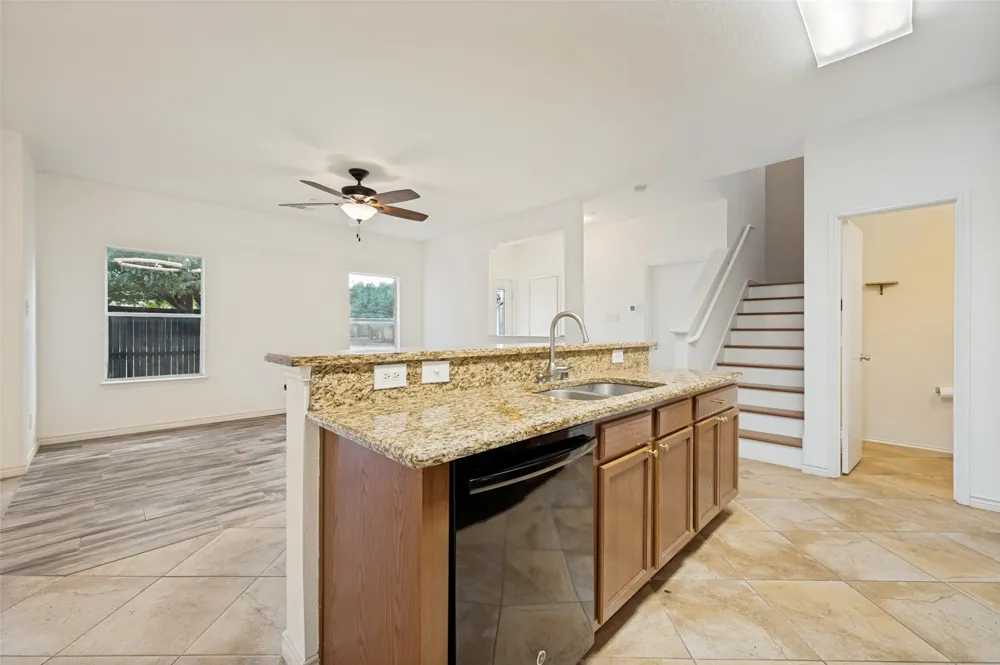 5900 Stone Mountain The Colony, TX 75056