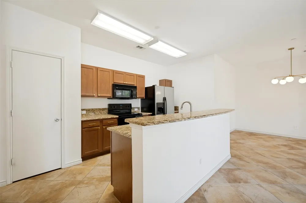 5900 Stone Mountain The Colony, TX 75056