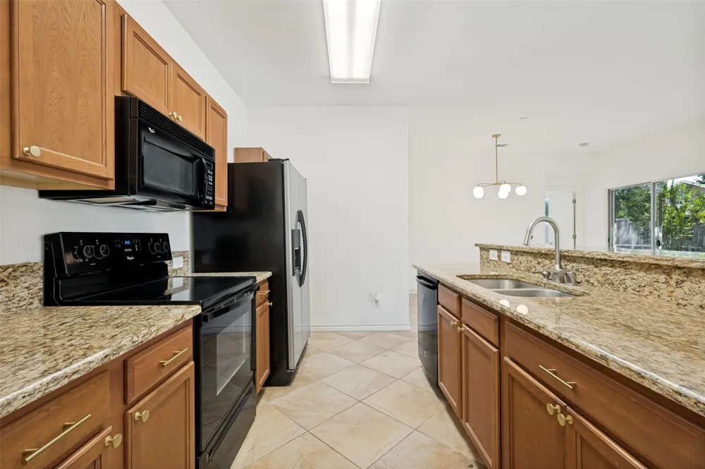 5900 Stone Mountain The Colony, TX 75056