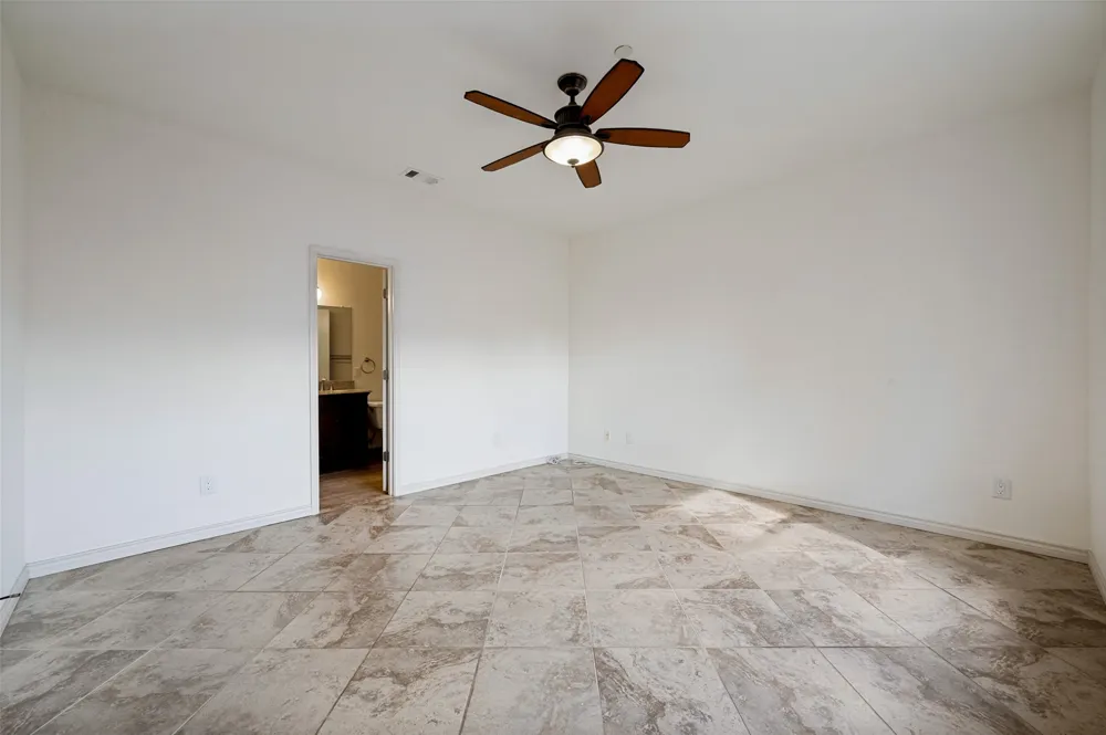 5900 Stone Mountain The Colony, TX 75056