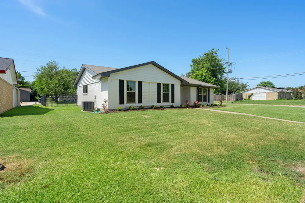 1700 Jasmine Lane Plano, TX 75074