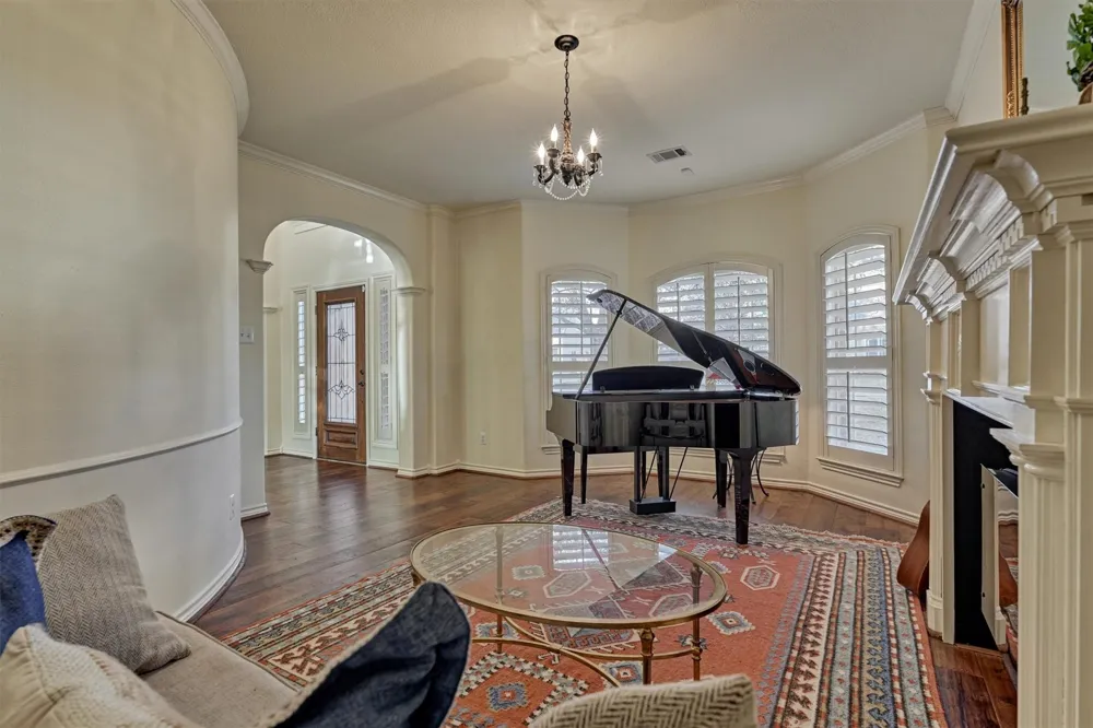 147 Sunnyvale W Montgomery, TX 77356