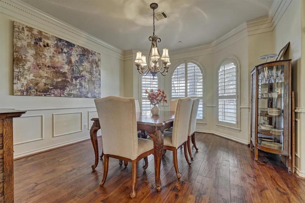 147 Sunnyvale W Montgomery, TX 77356