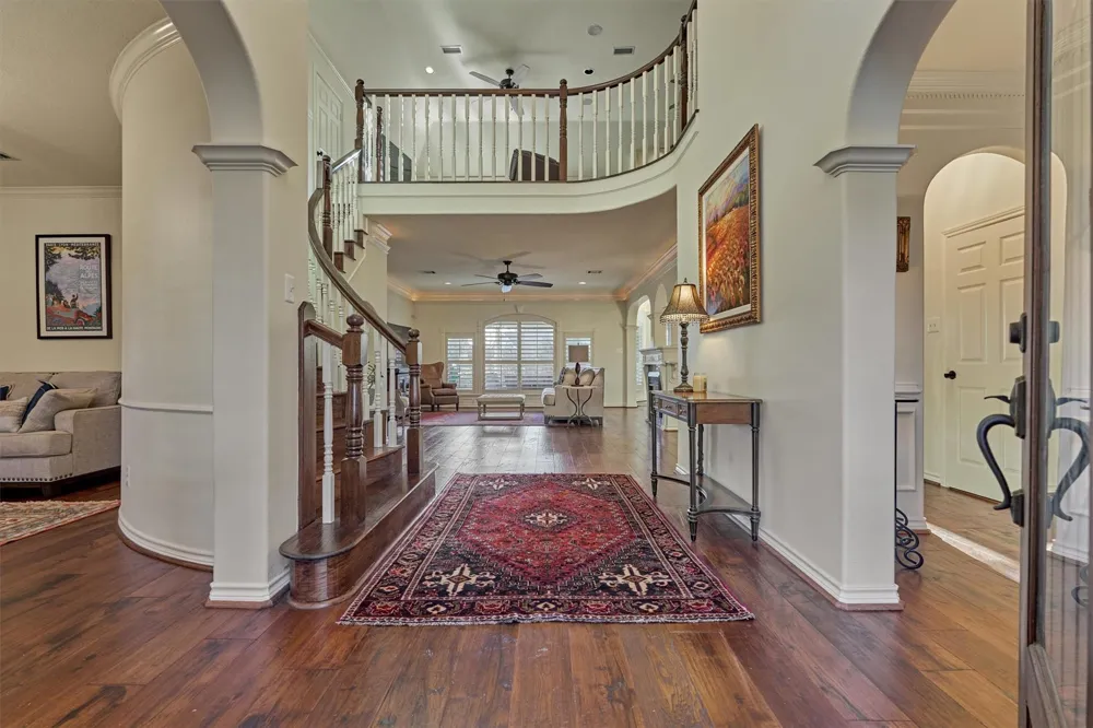 147 Sunnyvale W Montgomery, TX 77356