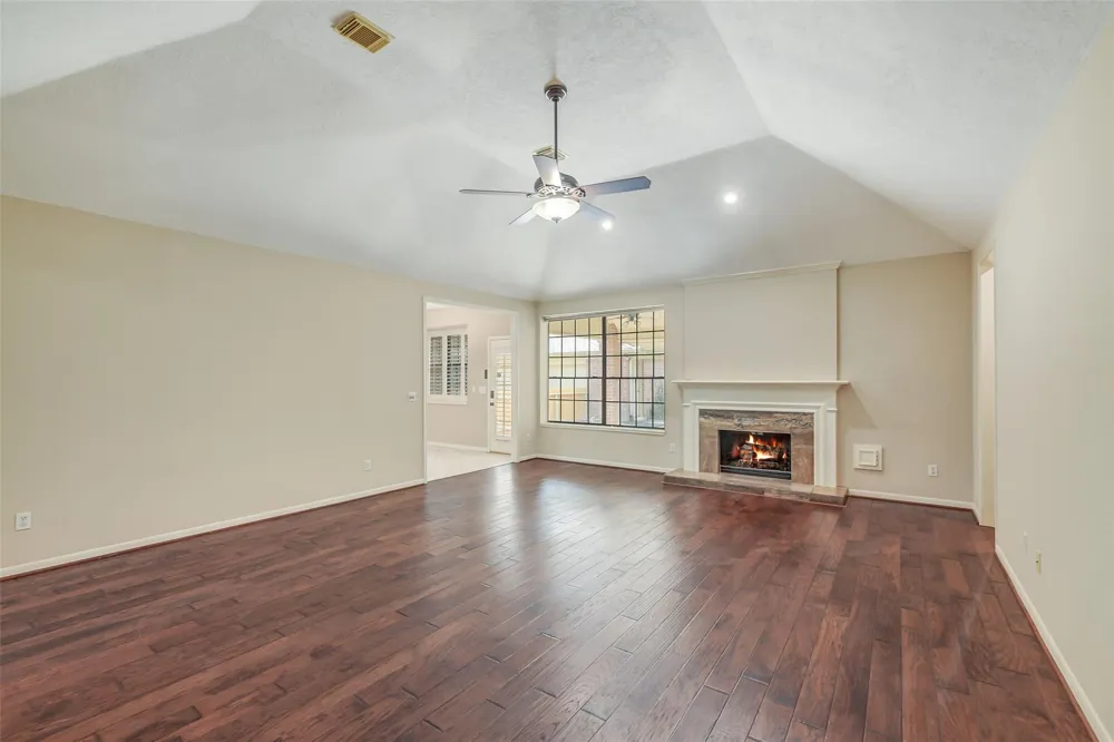 35 Cherry Blossom Place Spring, TX 77381