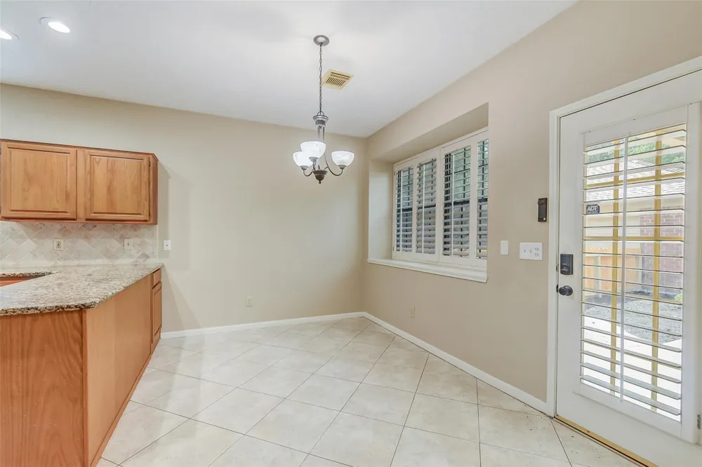 35 Cherry Blossom Place Spring, TX 77381