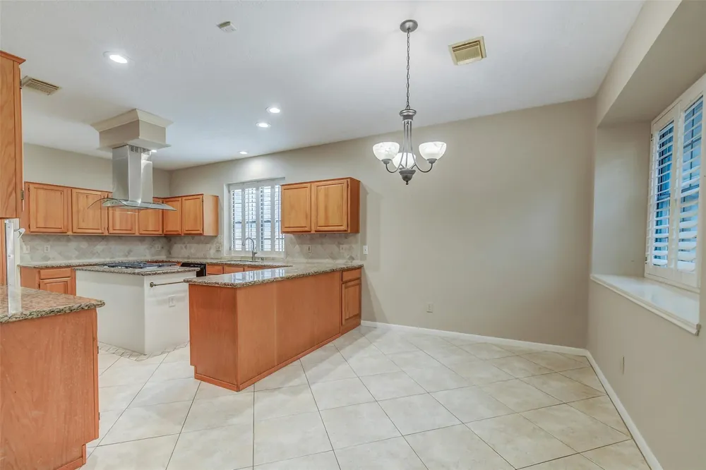 35 Cherry Blossom Place Spring, TX 77381