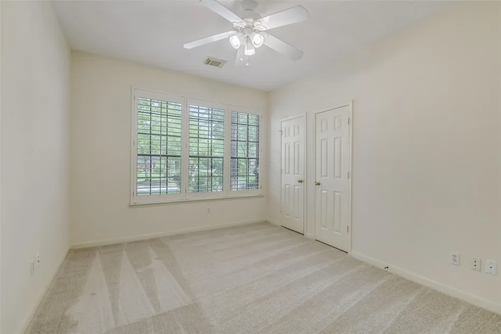 35 Cherry Blossom Place Spring, TX 77381