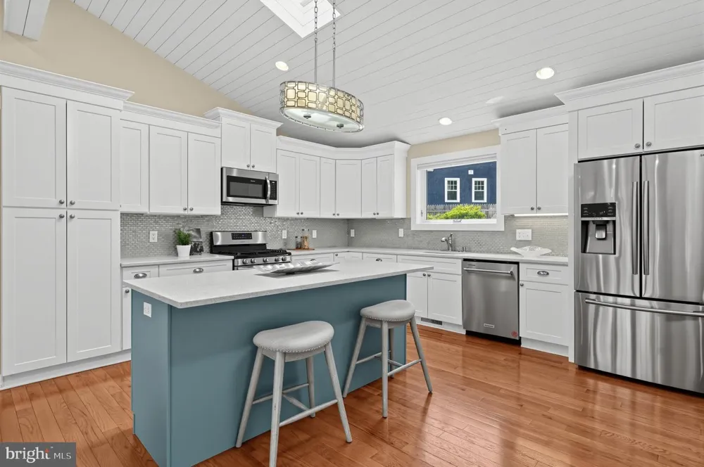 4601 WAVERLY AVENUE Garrett Park, MD 20896