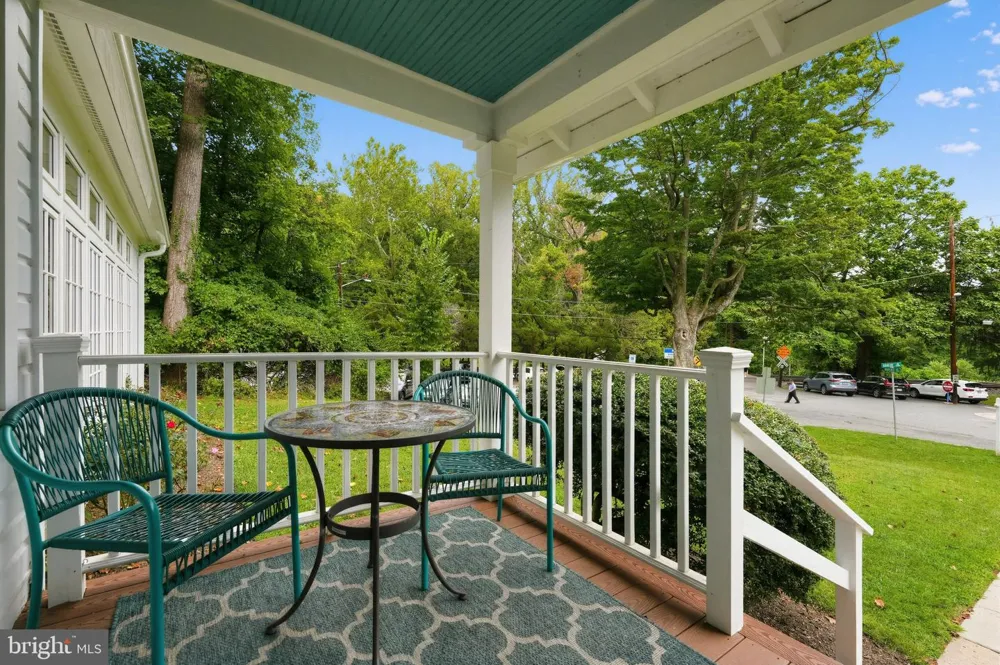 4601 WAVERLY AVENUE Garrett Park, MD 20896