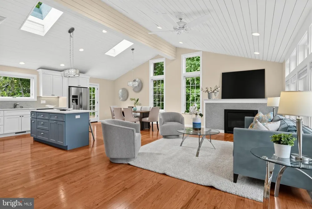 4601 WAVERLY AVENUE Garrett Park, MD 20896