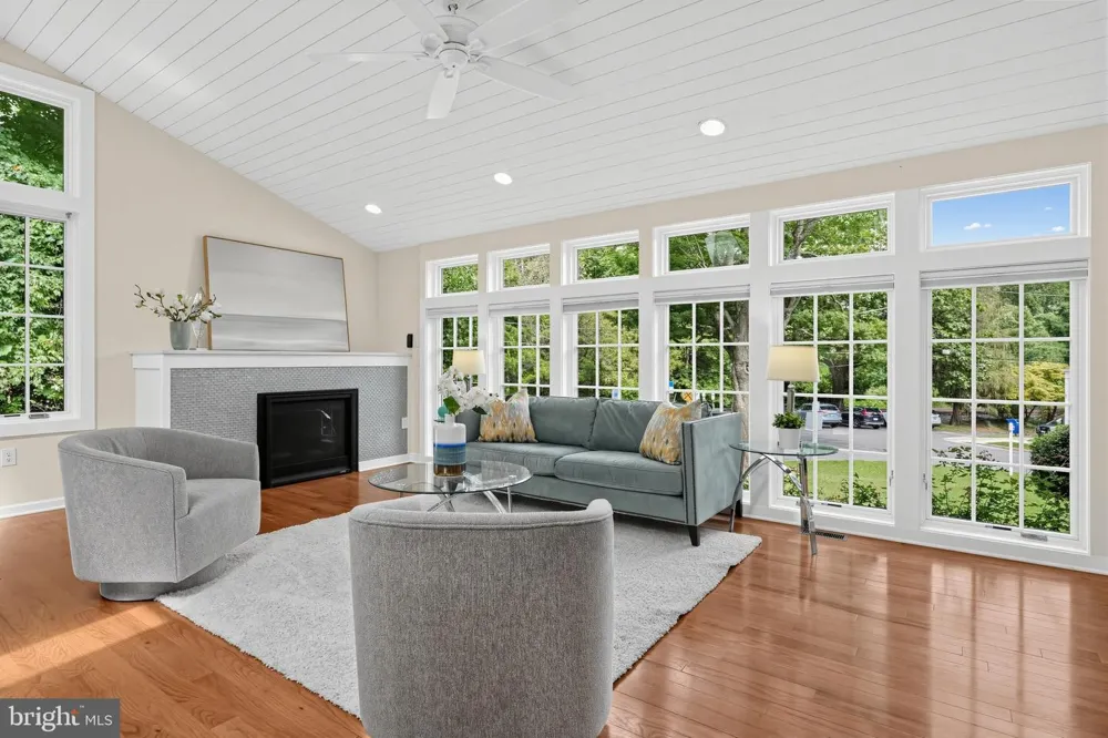4601 WAVERLY AVENUE Garrett Park, MD 20896