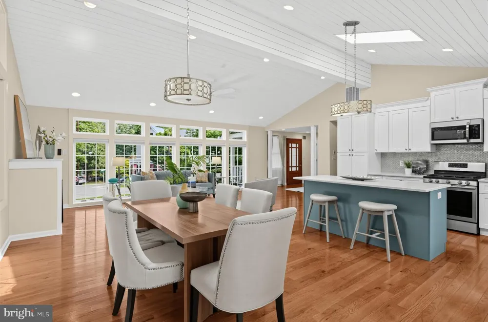 4601 WAVERLY AVENUE Garrett Park, MD 20896