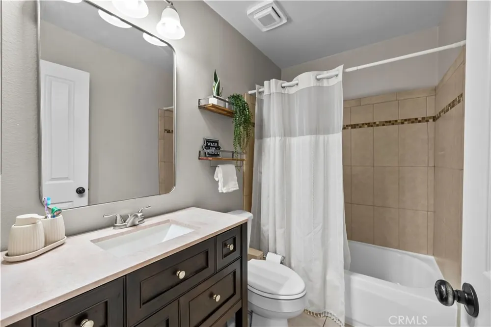 27631 Buckskin Castaic, CA 91384