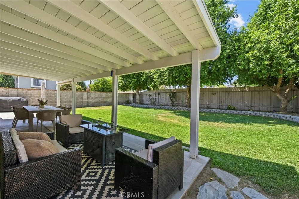 27631 Buckskin Castaic, CA 91384