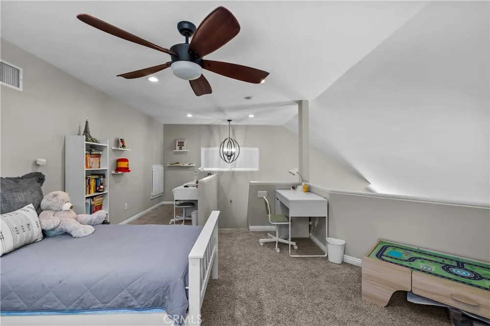 27631 Buckskin Castaic, CA 91384