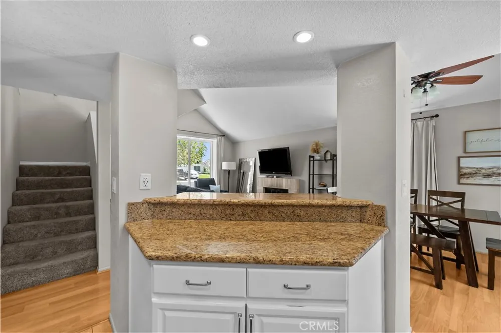 27631 Buckskin Castaic, CA 91384