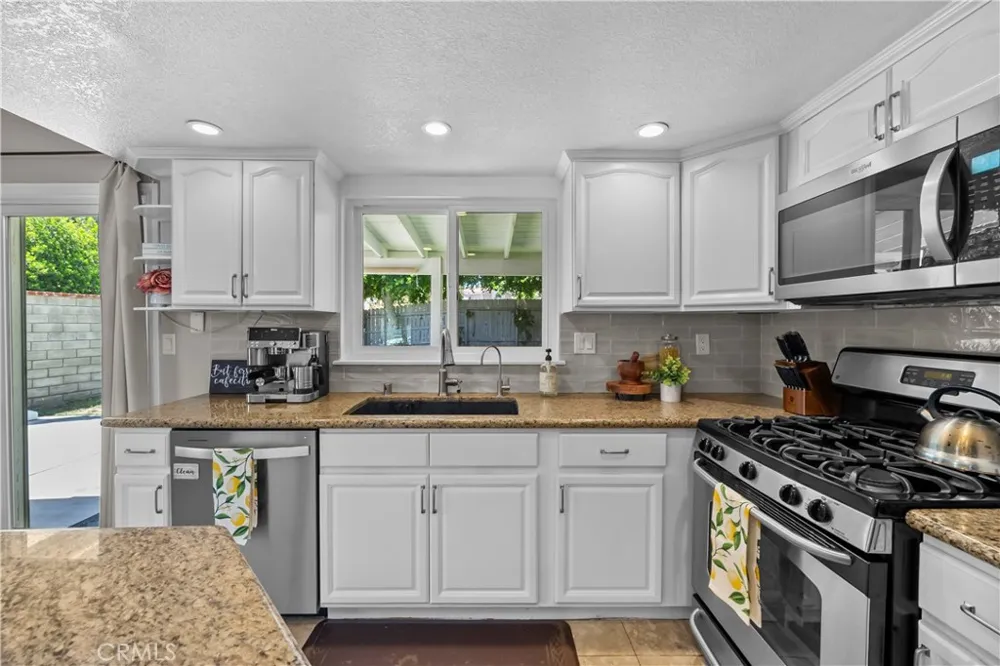 27631 Buckskin Castaic, CA 91384