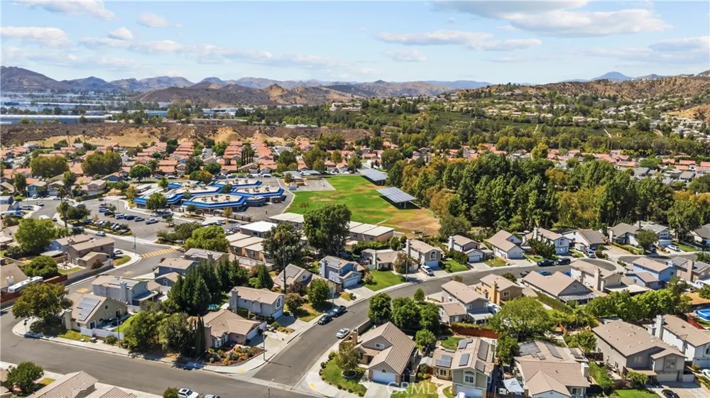 27631 Buckskin Castaic, CA 91384