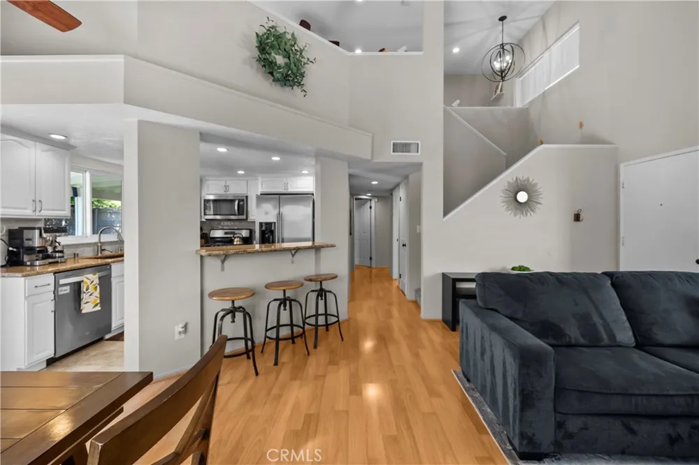 27631 Buckskin Castaic, CA 91384
