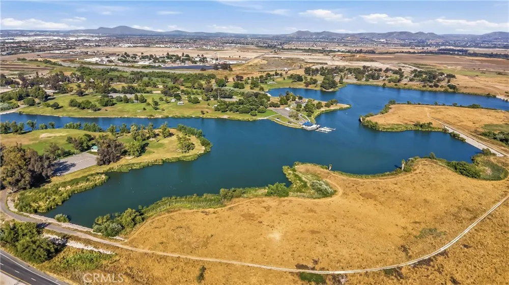 2201 Bloomfield Corona, CA 92882