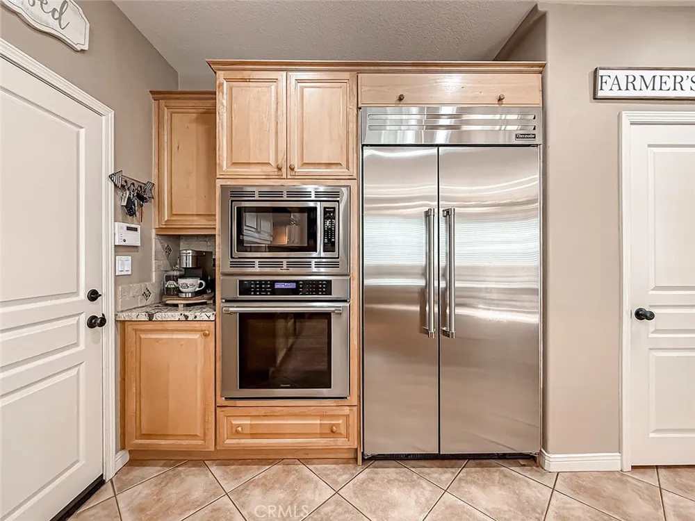 128 Laurel Ridge Drive Simi Valley, CA 93065
